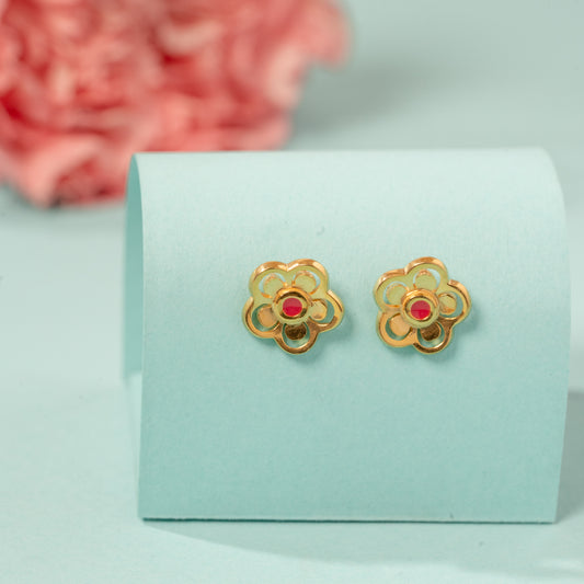 Cutworked Golden Flower earrings in 925 Silver