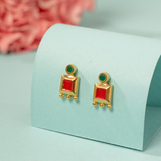 Traditional design Green and Red Earrings in 925 Silver