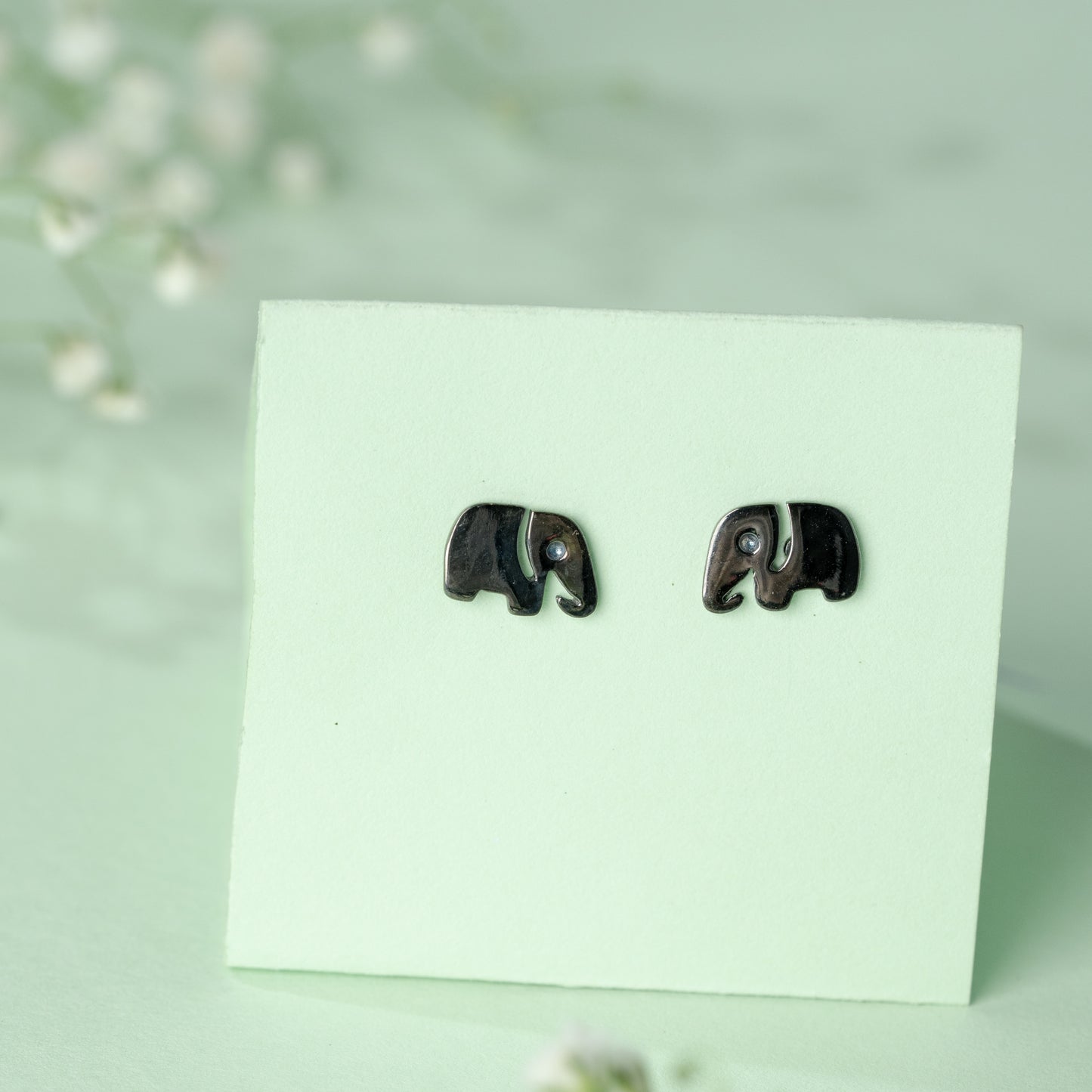 Antique Elephant Earring in 925 Silver