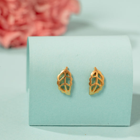 YelGold Leaf Earrings in 925 Silver